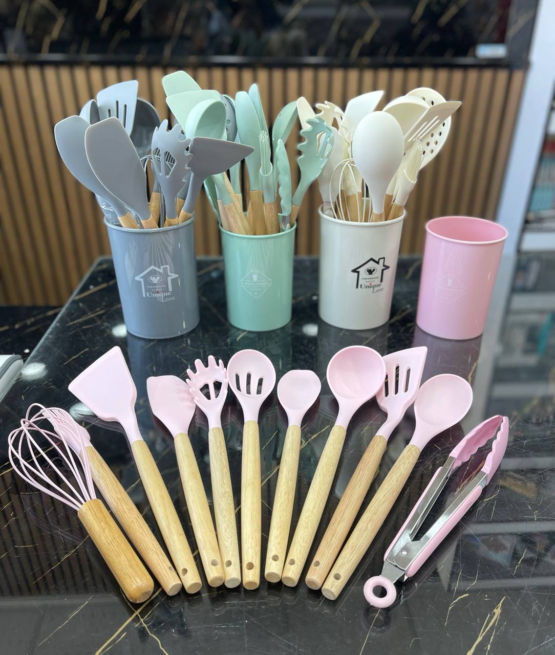 IMG_20250923_062021_309 کفگیر ملاقه سیلیکونی 12 پارچه - Image 1