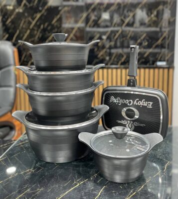 سرویس قابلمه ۱۲ پارچه DOULTON